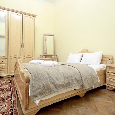 Pro Apartments 12213 Lviv Eksteriør bilde