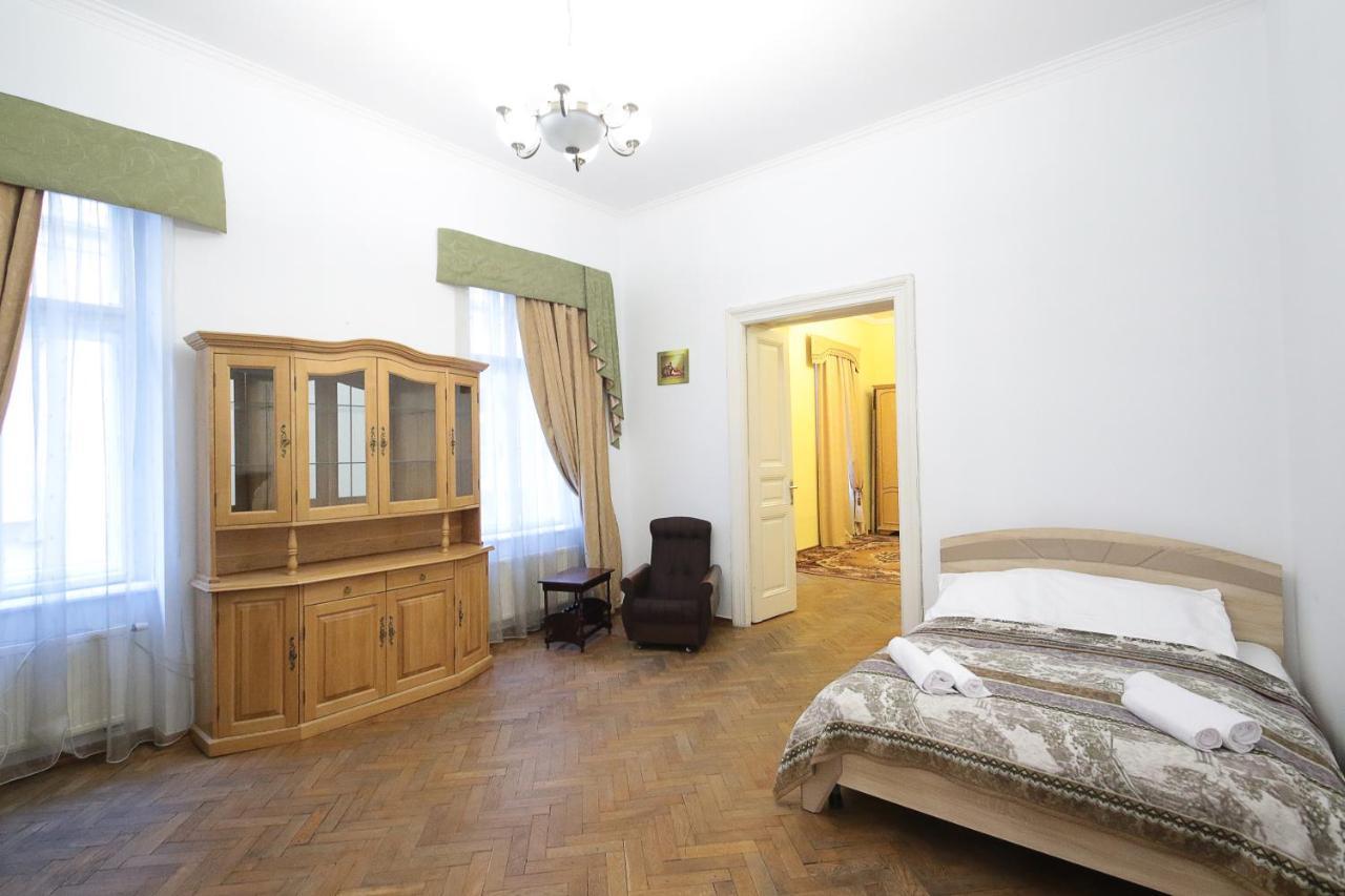 Pro Apartments 12213 Lviv Eksteriør bilde